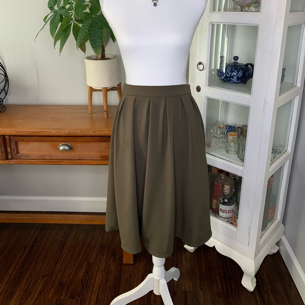FOREVER 21 A-Line Skirt